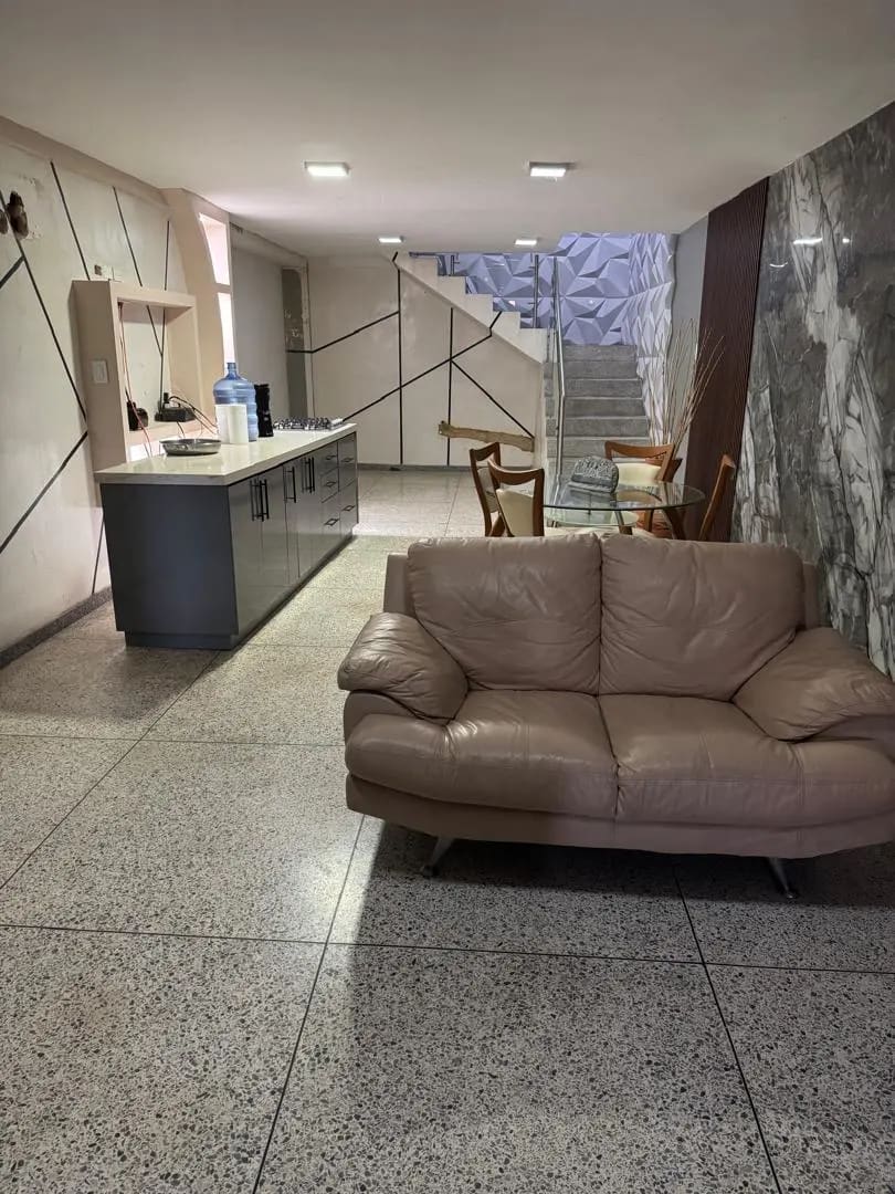 Casa en venta en Valencia (URB Monte Sinaí), foto 2 de 8