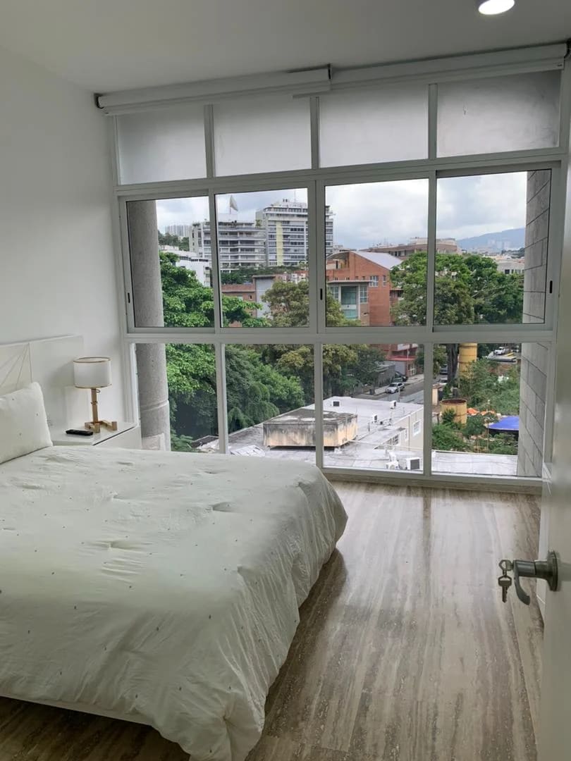 Apartamento en alquiler en Caracas (LOS NARANJOS DE LAS MERCEDES.), foto 4 de 12