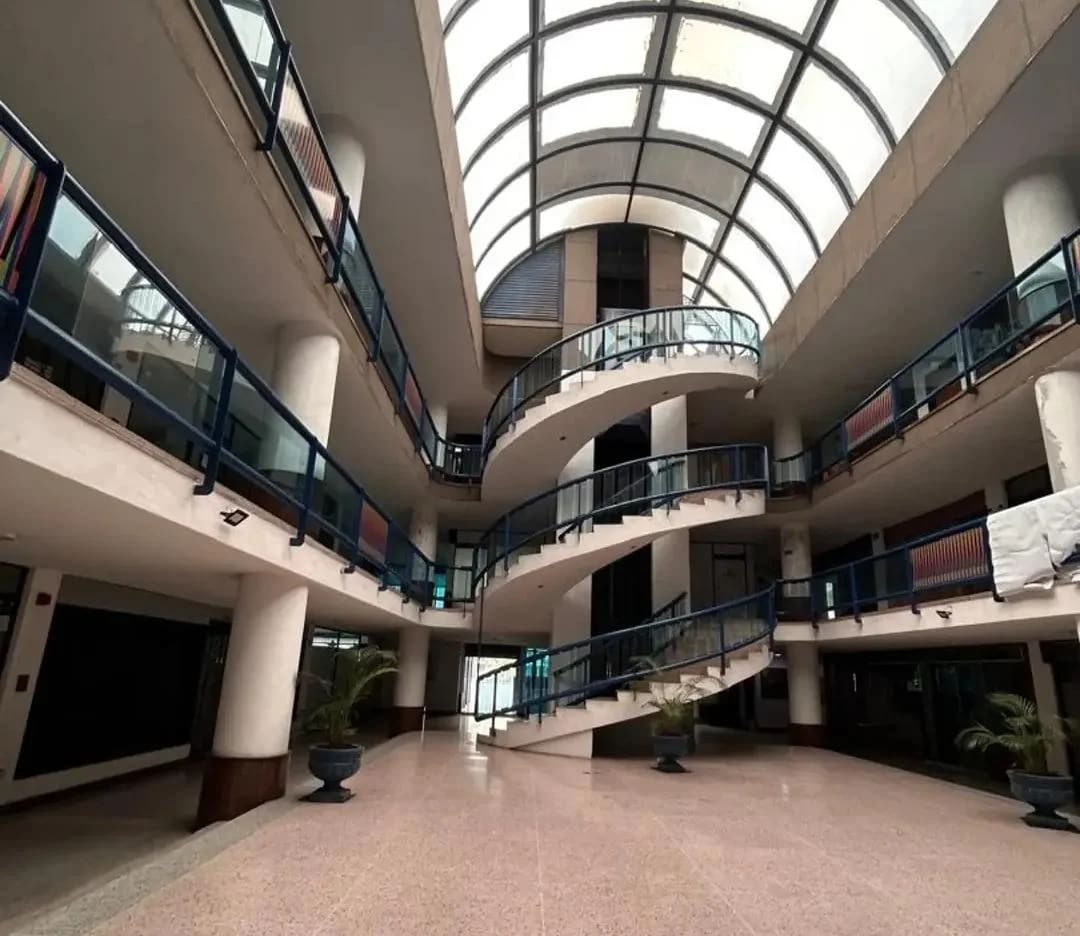 Local comercial en venta en Valencia (Av bolivar), foto 3 de 8