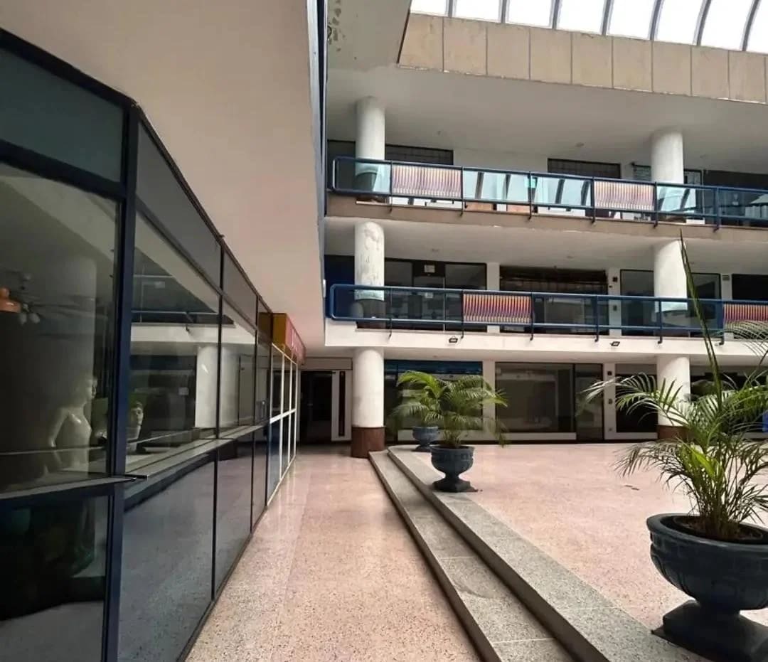 Local comercial en venta en Valencia (Av bolivar), foto 4 de 8