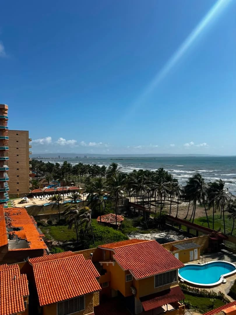Edificio en venta en Tucacas, foto 3 de 9