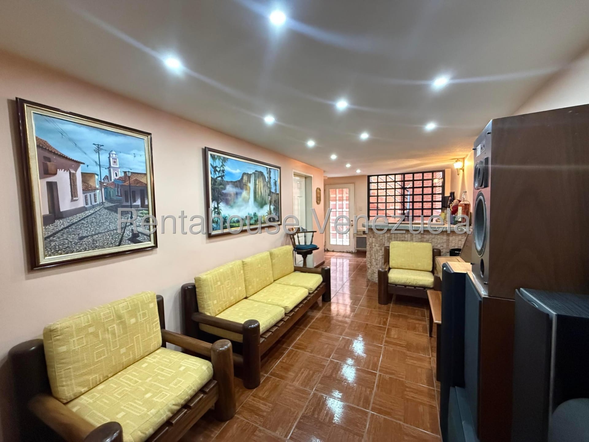 Casa en venta en Caracas (La Trinidad), foto 3 de 12
