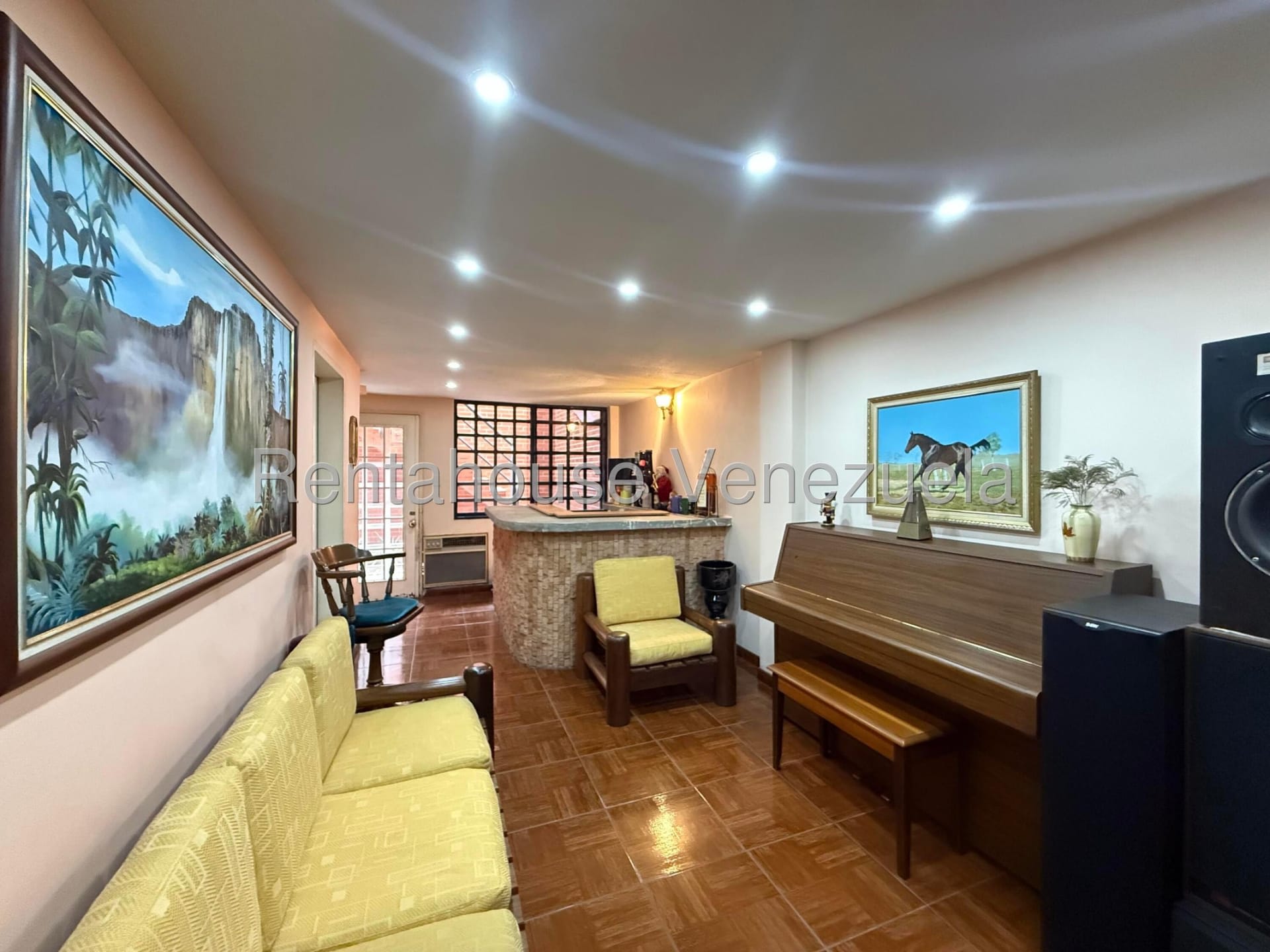 Casa en venta en Caracas (La Trinidad), foto 1 de 12