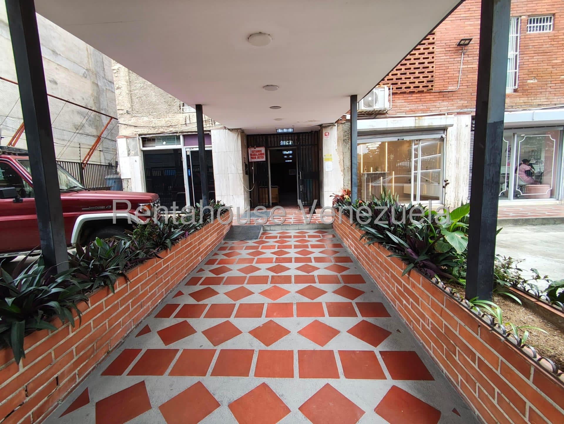 Local comercial en alquiler en Caracas (Bello Campo), foto 2 de 12