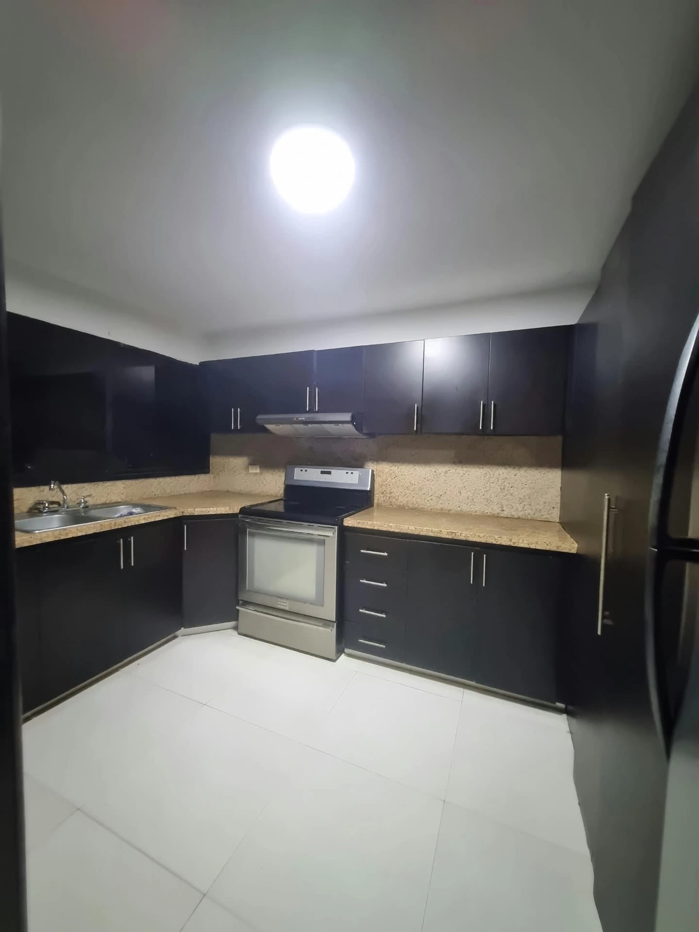 Apartamento en alquiler en Maracaibo (La lago), foto 4 de 11