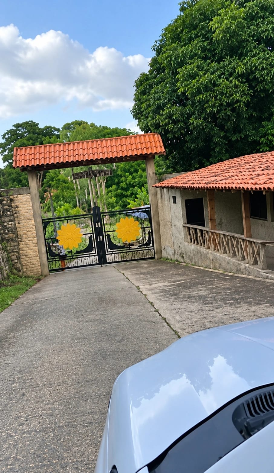 Terreno en venta en La Guaira (La Sabana), foto 2 de 7