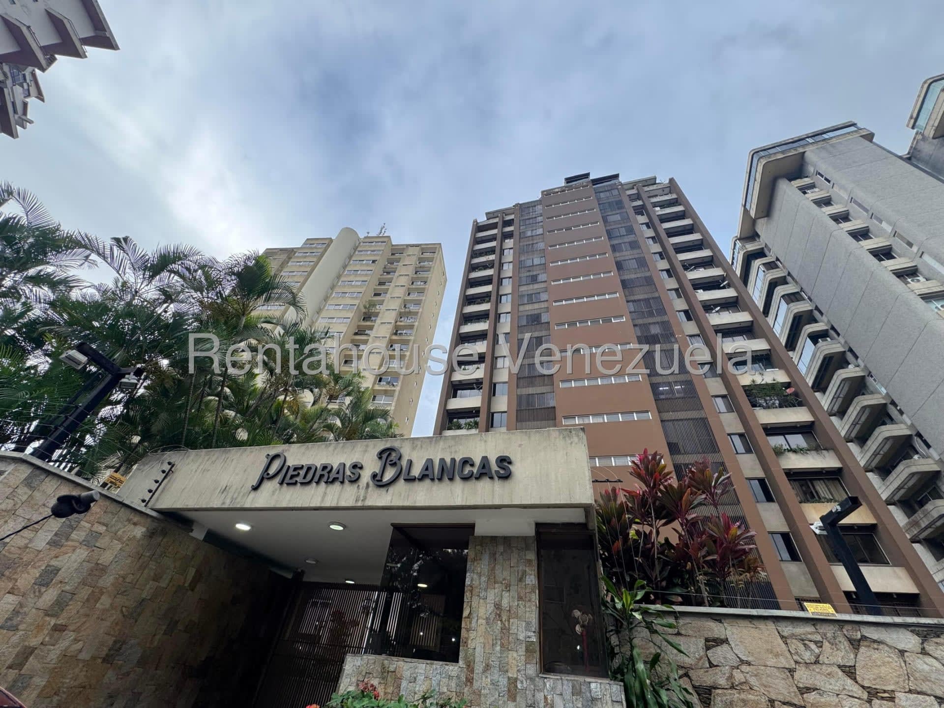 Apartamento en venta en Caracas (Lomas de Prados del Este), foto 2 de 12
