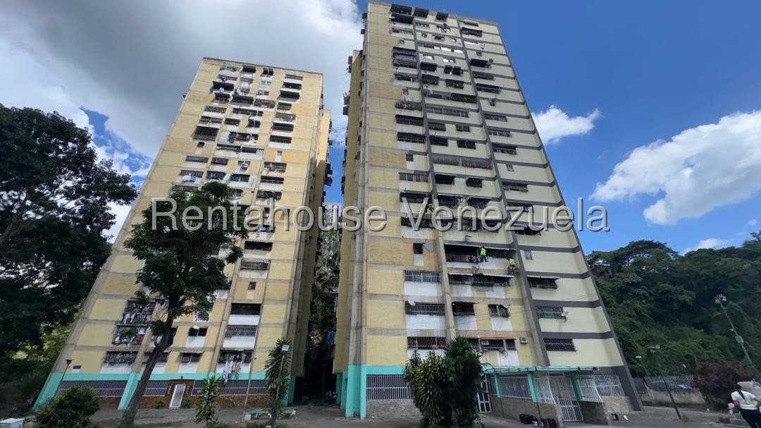 Apartamento en venta en Caracas (Caricuao), foto 2 de 12
