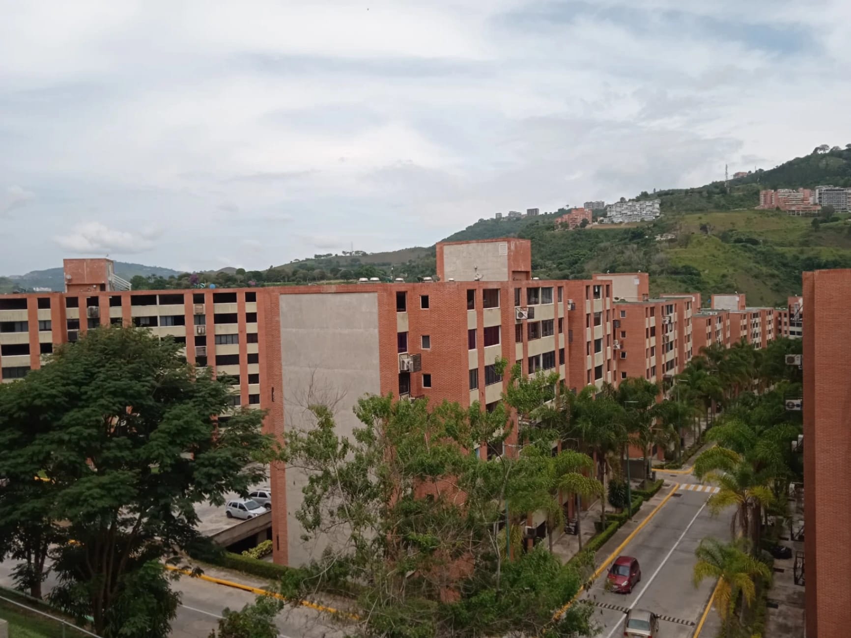 Apartamento en venta en Caracas (Los Naranjos Humboldt), foto 2 de 12