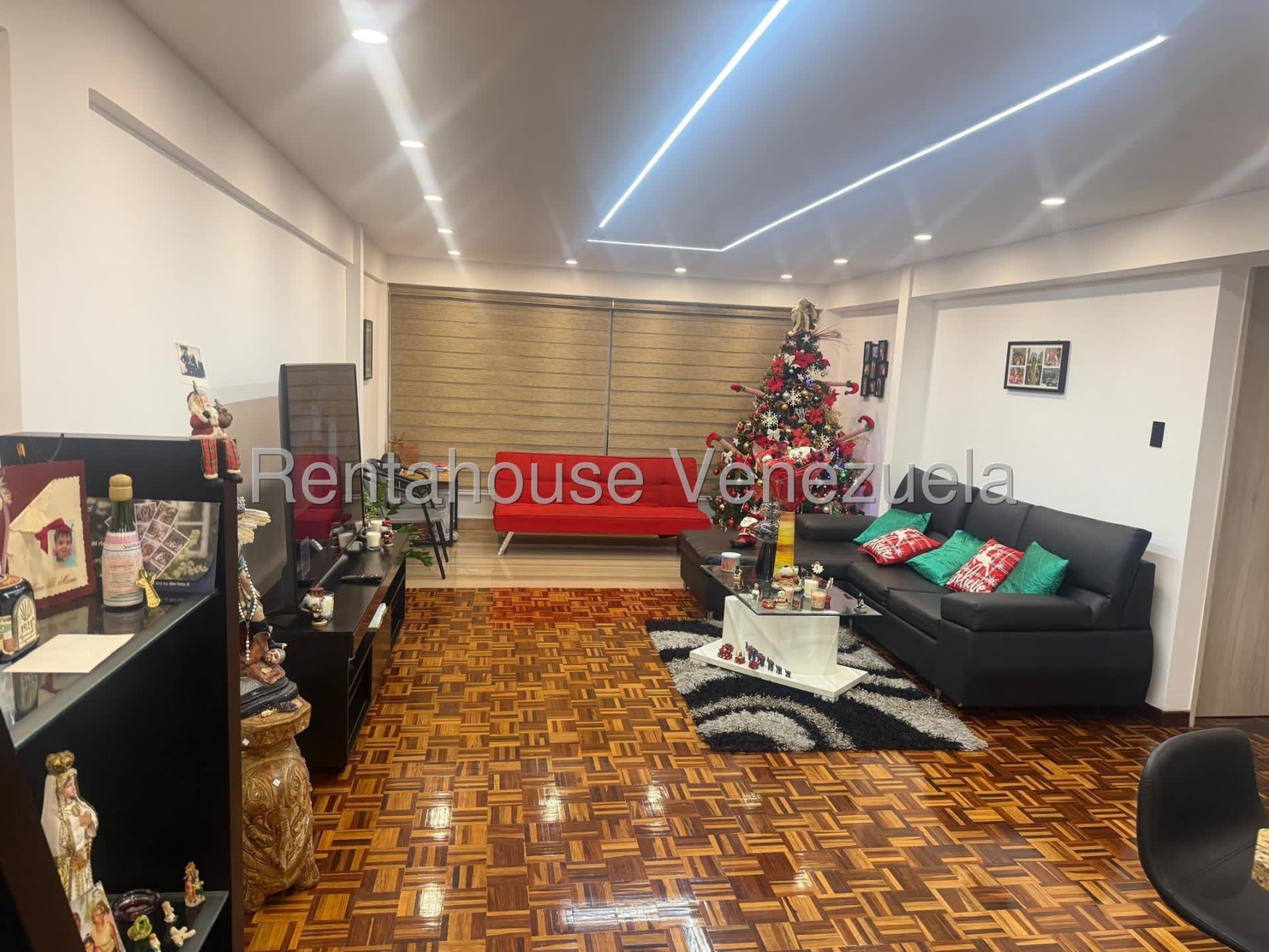 Apartamento en venta en Caracas (La Urbina), foto 1 de 12
