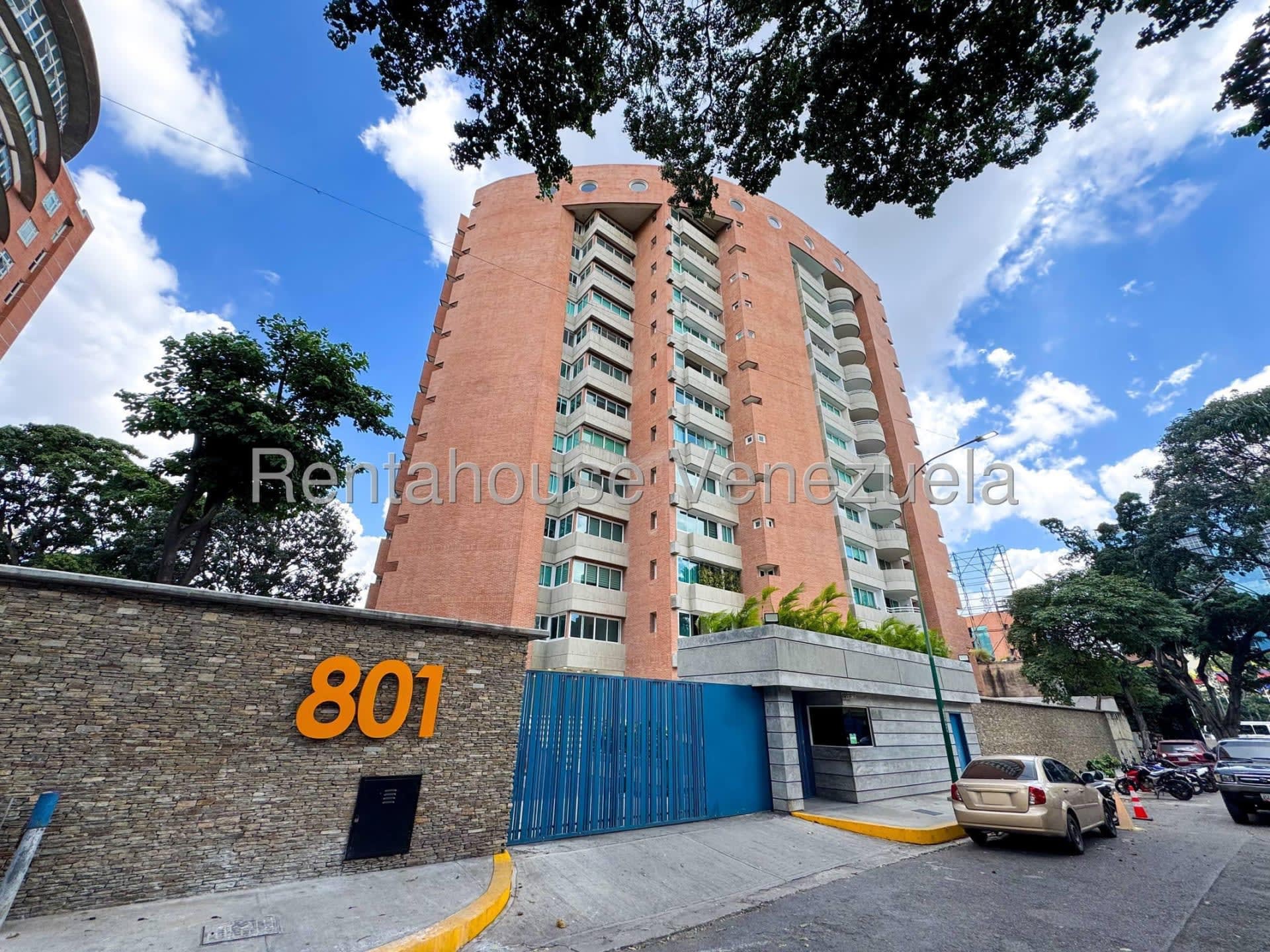Apartamento en alquiler en Caracas (El Rosal), foto 2 de 12