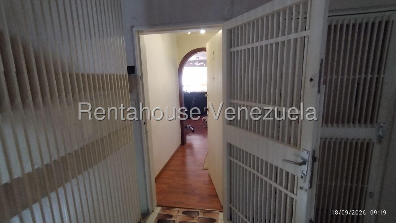 Apartamento en venta en Caracas (La Urbina), foto 2 de 12
