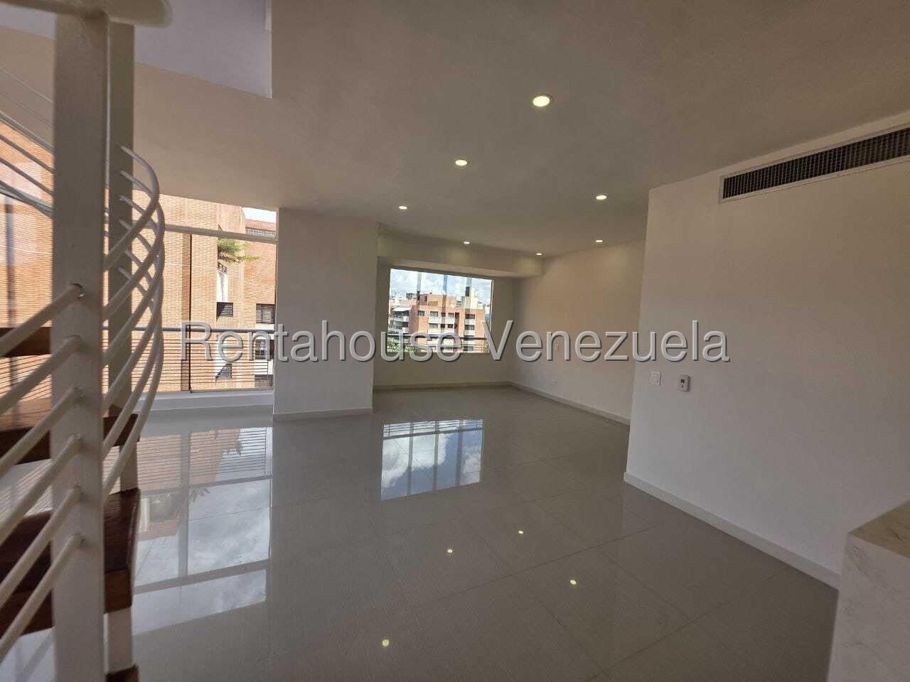 Apartamento en venta en Caracas (Campo Alegre), foto 2 de 12