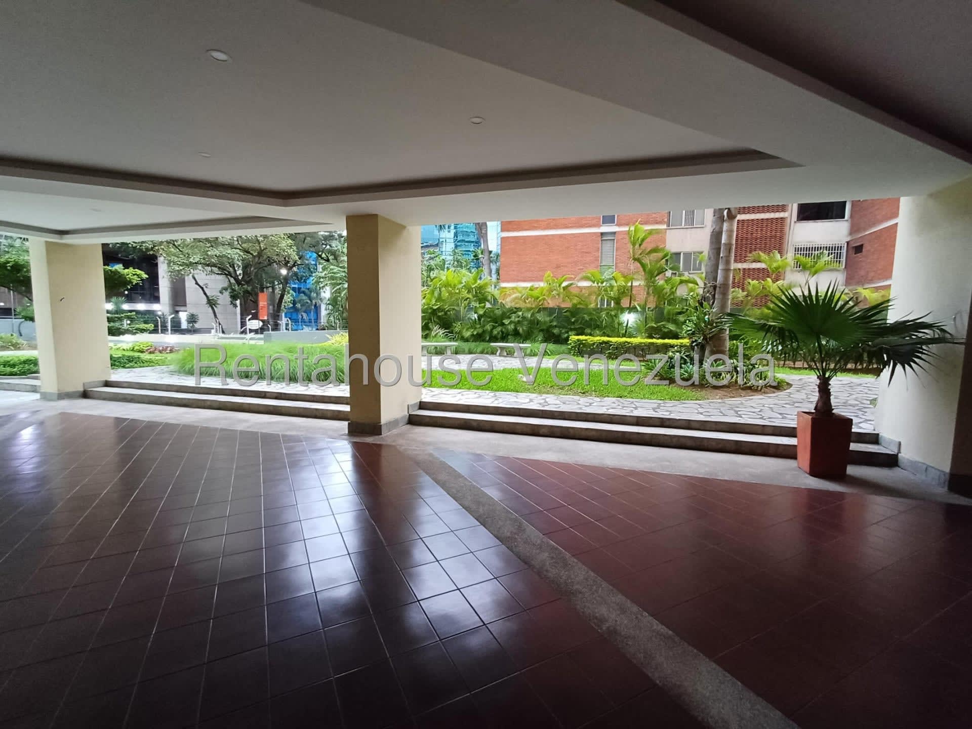 Apartamento en alquiler en Caracas (Campo Alegre), foto 5 de 12