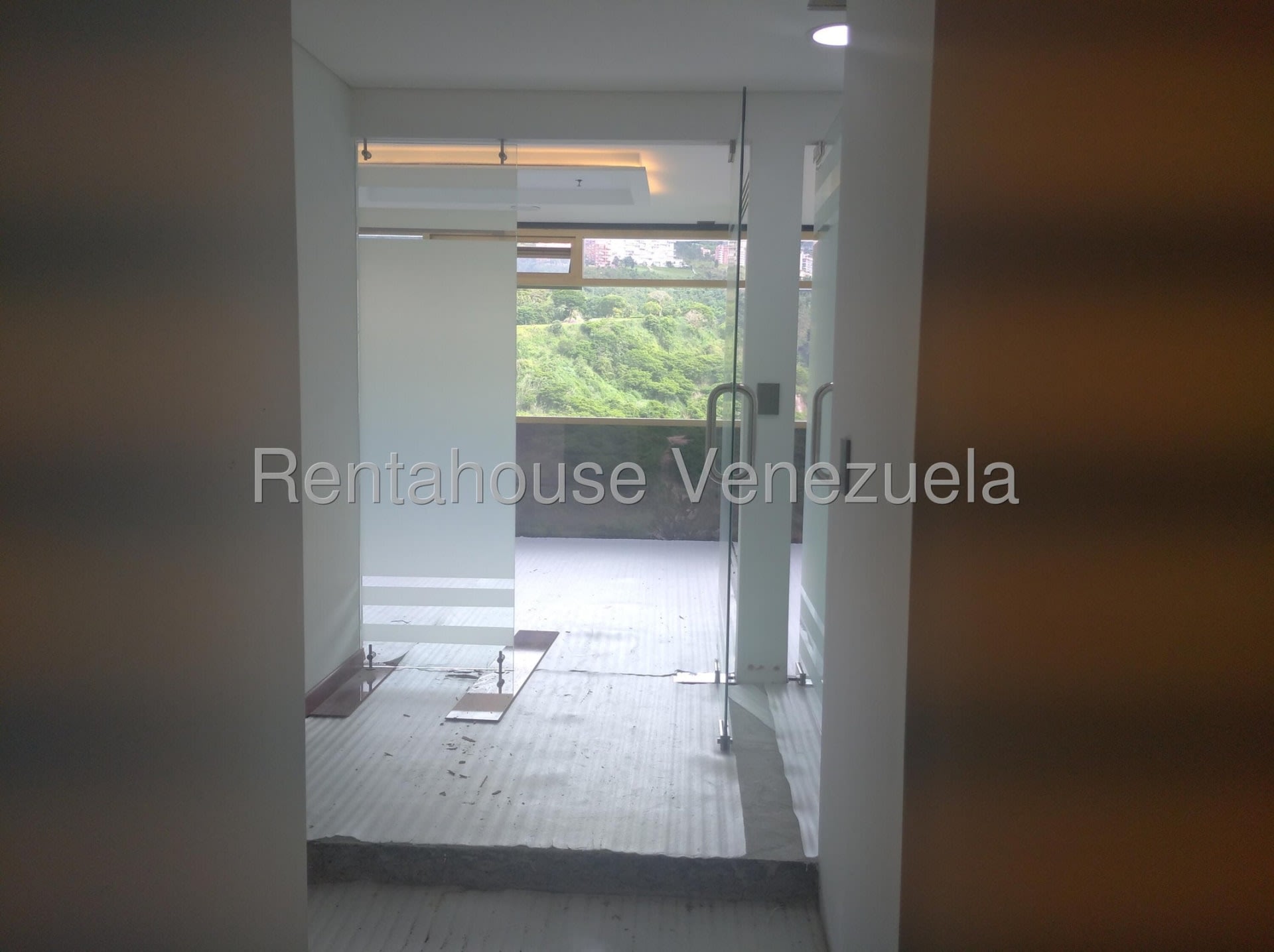 Local comercial en alquiler en Caracas (Macaracuay), foto 2 de 12