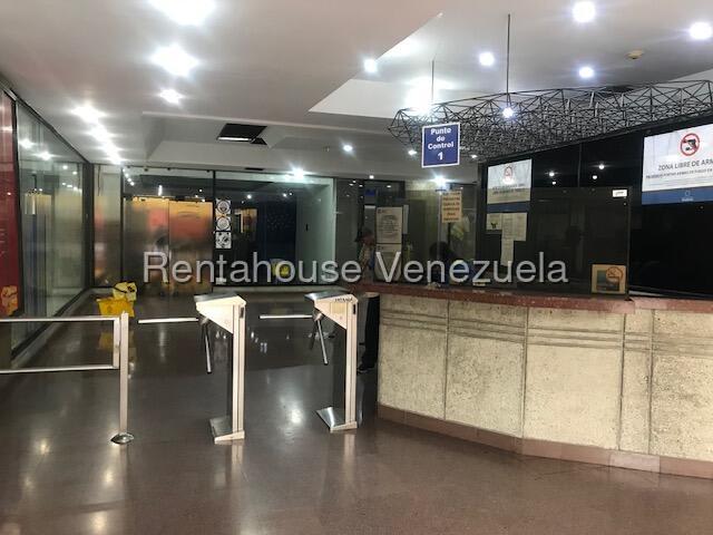 Oficina en venta en Caracas (Los Cortijos de Lourdes), foto 2 de 12