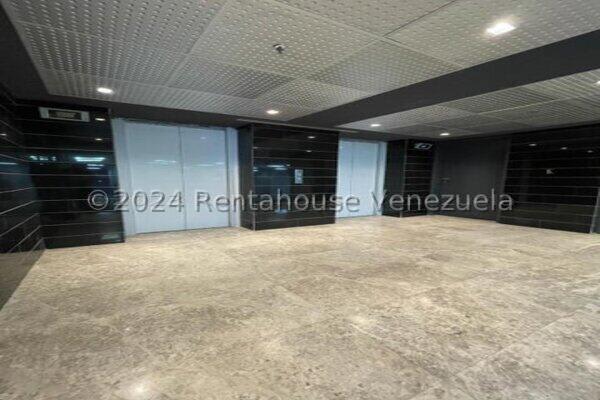 Local comercial en venta en Caracas (Las Mercedes), foto 4 de 12