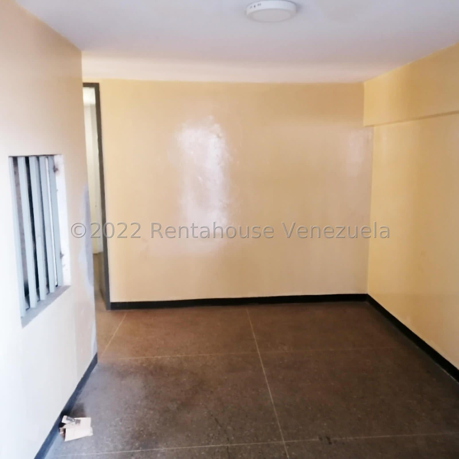 Local comercial en alquiler en Caracas (La Urbina), foto 2 de 8