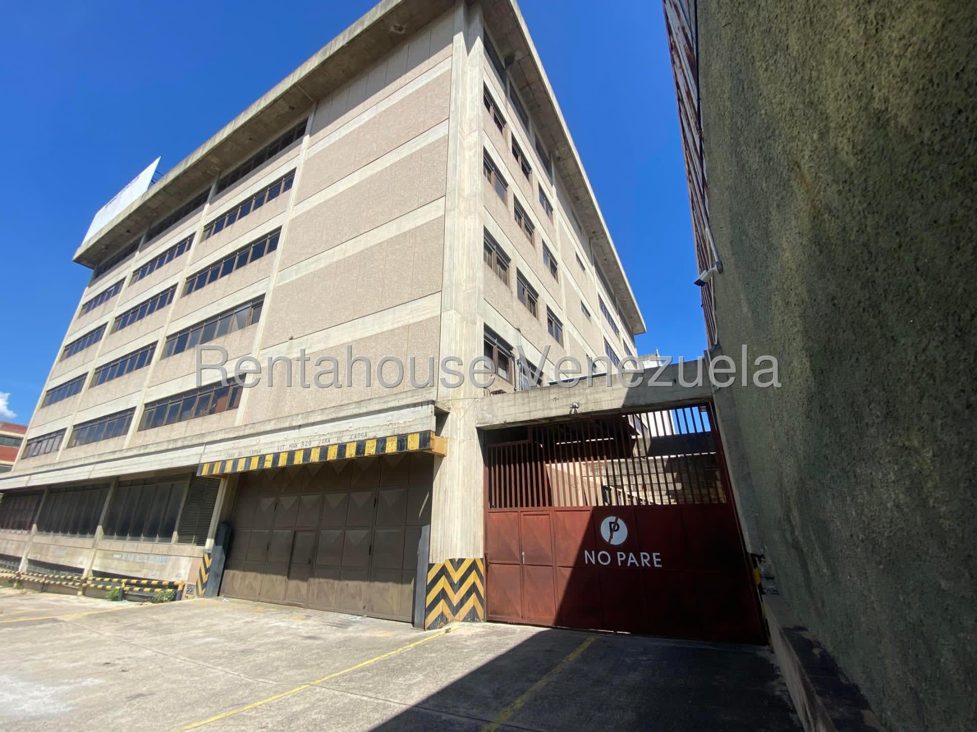 Local comercial en venta en Caracas (La Yaguara), foto 1 de 12