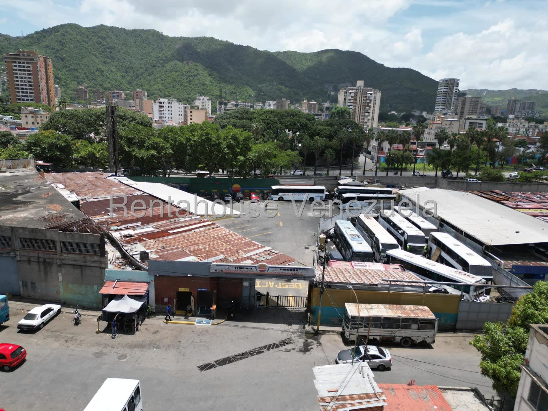 Local comercial en venta en Caracas (San Martin), foto 1 de 12