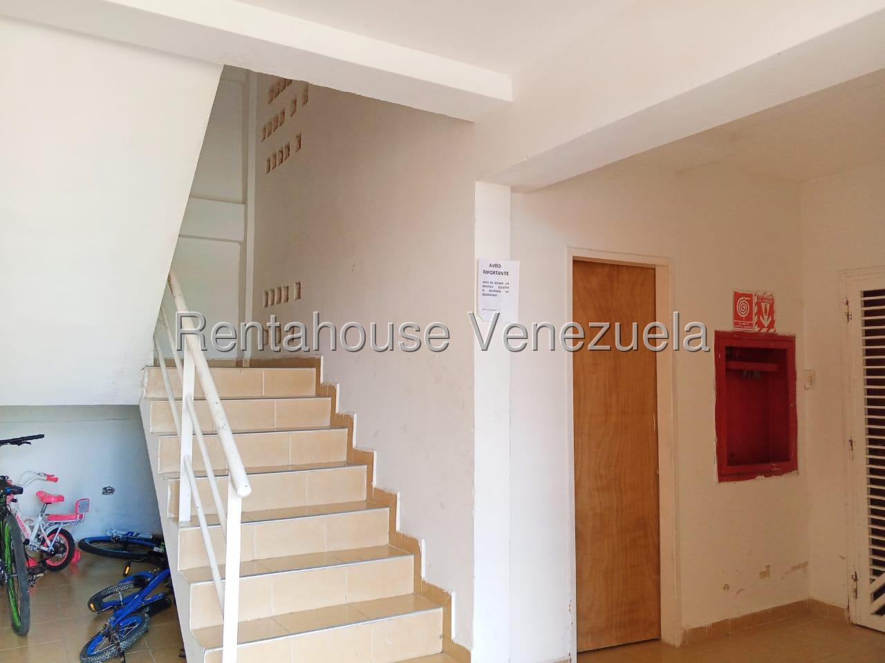 Apartamento en venta en Barquisimeto (Parroquia Santa Rosa), foto 2 de 12