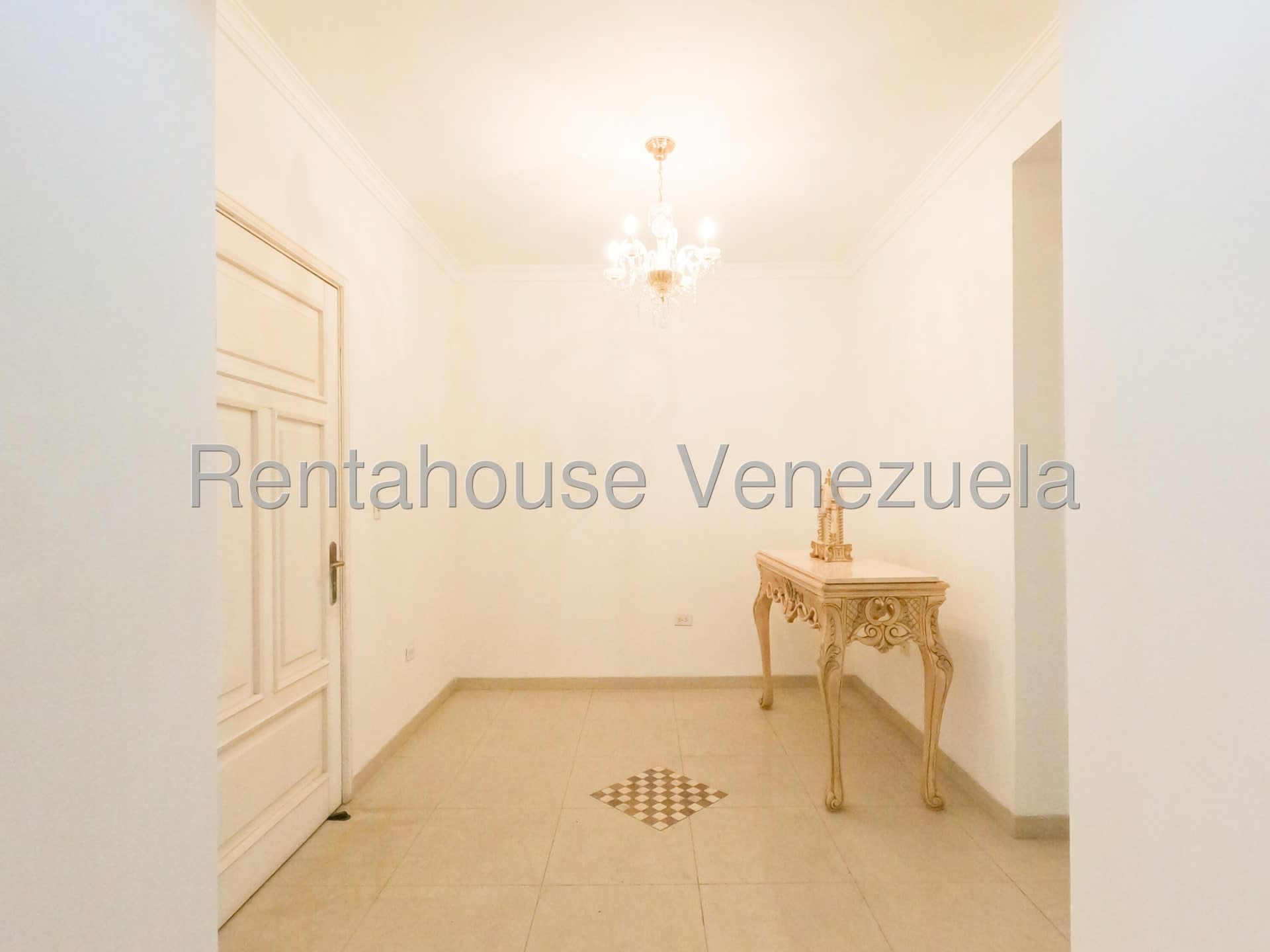 Apartamento en venta en Barquisimeto (Parroquia Santa Rosa), foto 2 de 12