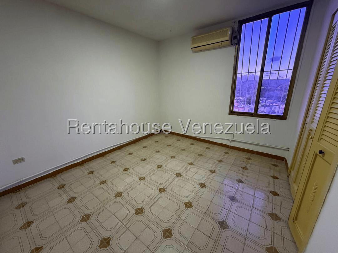 Apartamento en venta en Barquisimeto (Club Hipico Las Trinitarias), foto 2 de 12