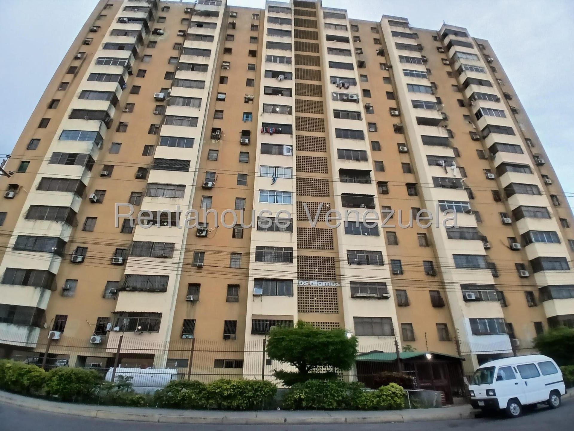 Apartamento en venta en Barquisimeto (Zona Oeste), foto 1 de 12
