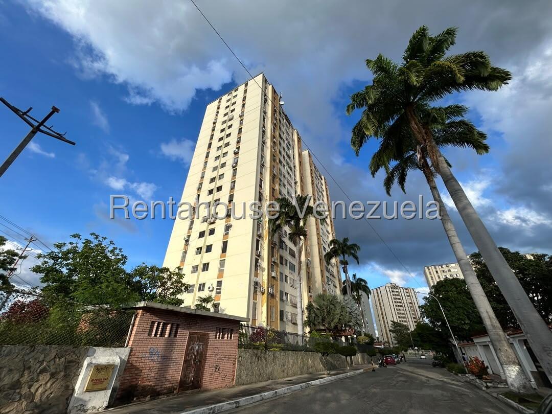 Apartamento en venta en Barquisimeto (Club Hipico Las Trinitarias), foto 1 de 12
