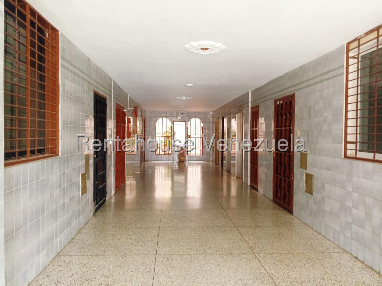 Apartamento en venta en Barquisimeto (Parroquia Juan de Villegas), foto 2 de 12