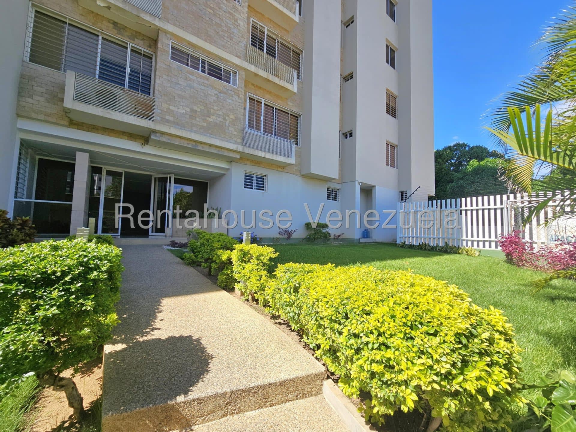 Apartamento en venta en Barquisimeto (Zona Oeste), foto 2 de 12