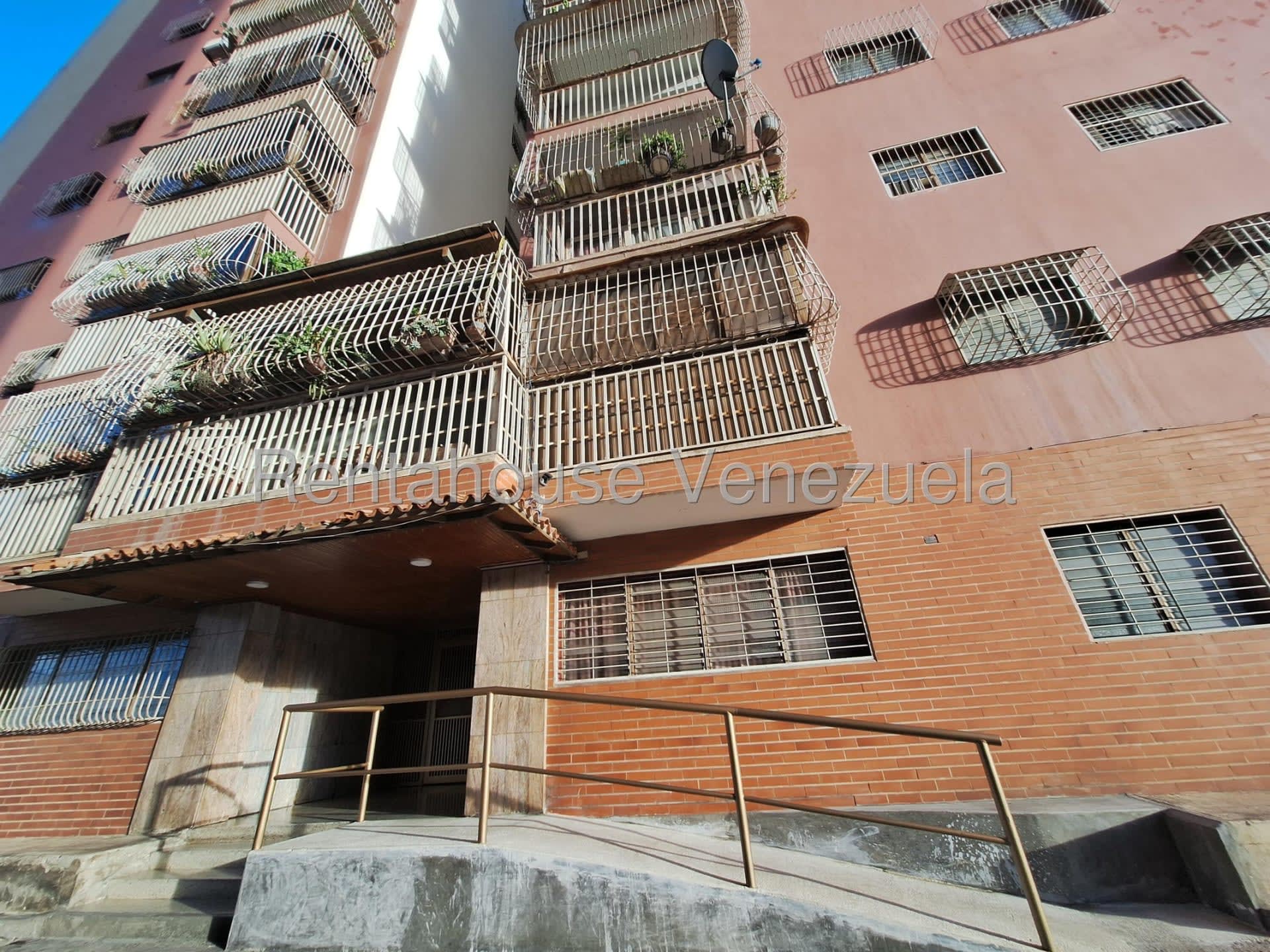 Apartamento en venta en Barquisimeto (Zona Oeste), foto 2 de 12
