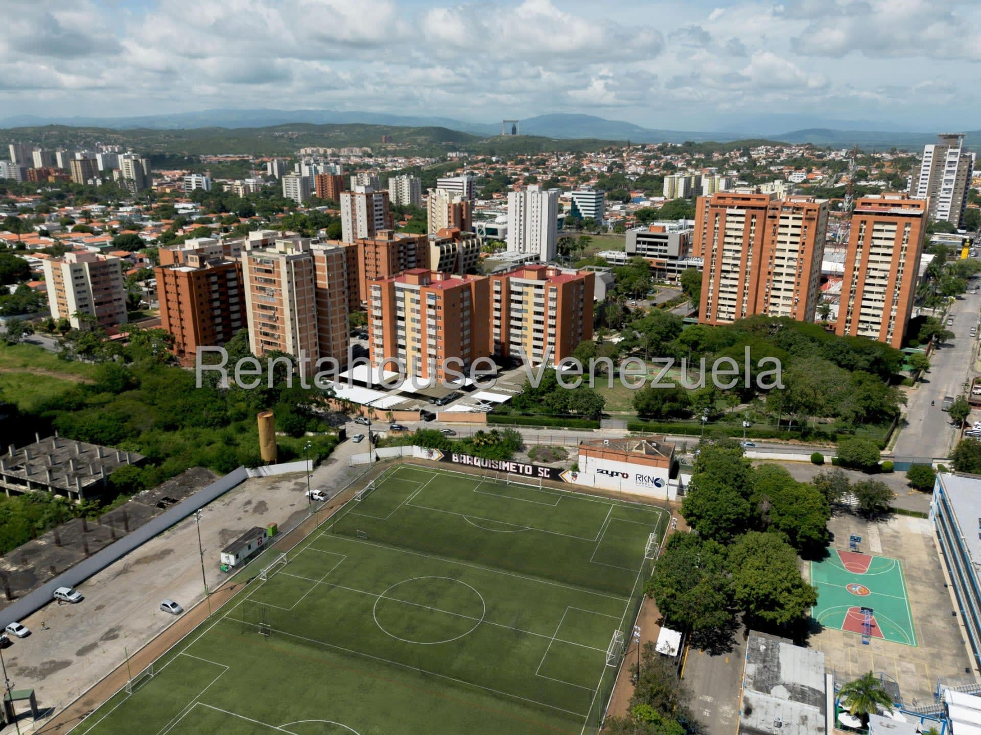 Apartamento en venta en Barquisimeto (El Parque), foto 2 de 12