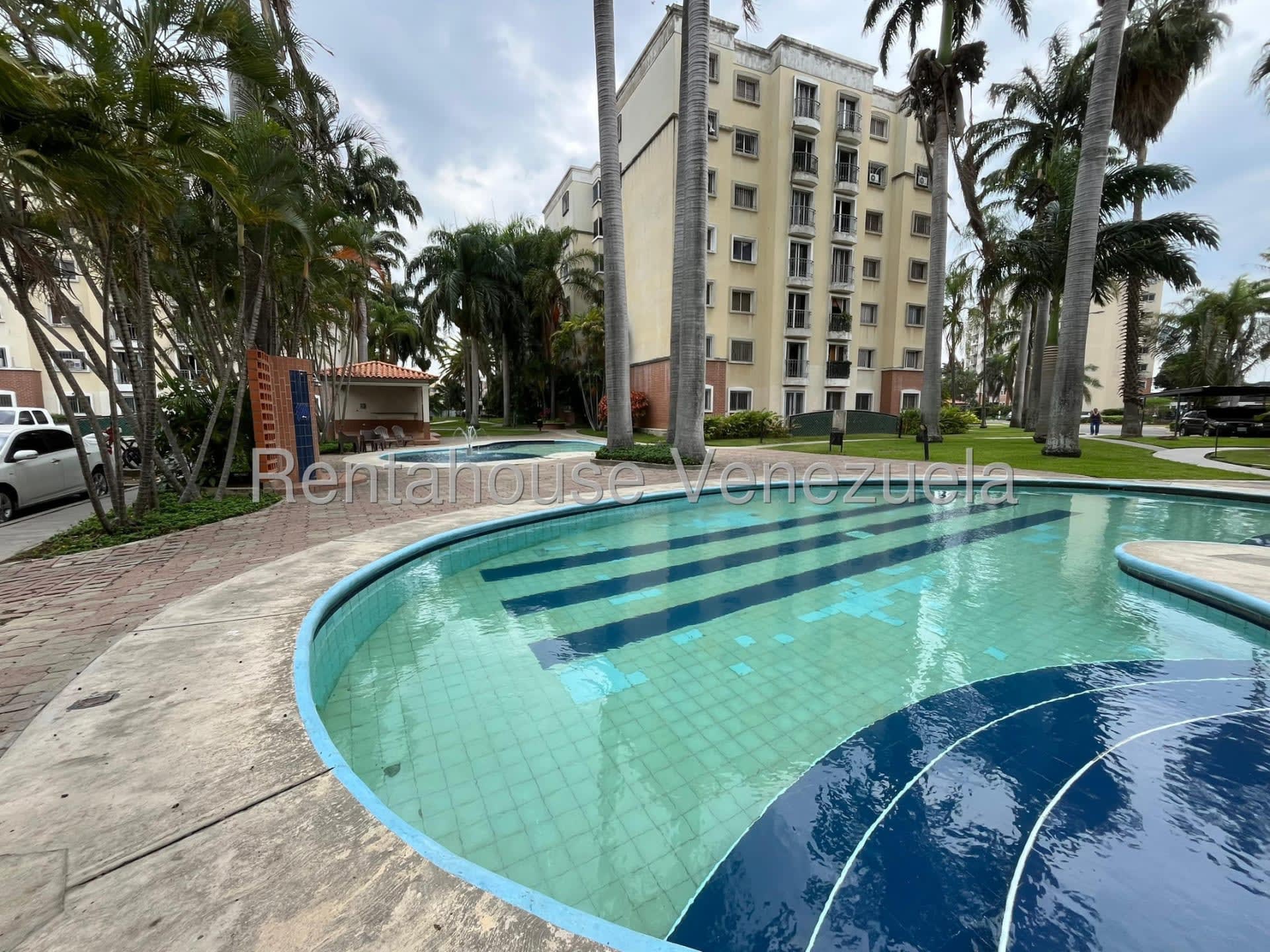 Apartamento en venta en Barquisimeto (Avenida Libertador), foto 1 de 12