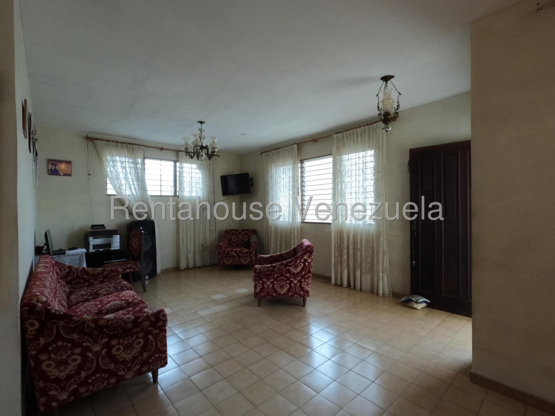 Casa en venta en Barquisimeto (Parroquia El Cuji), foto 2 de 12