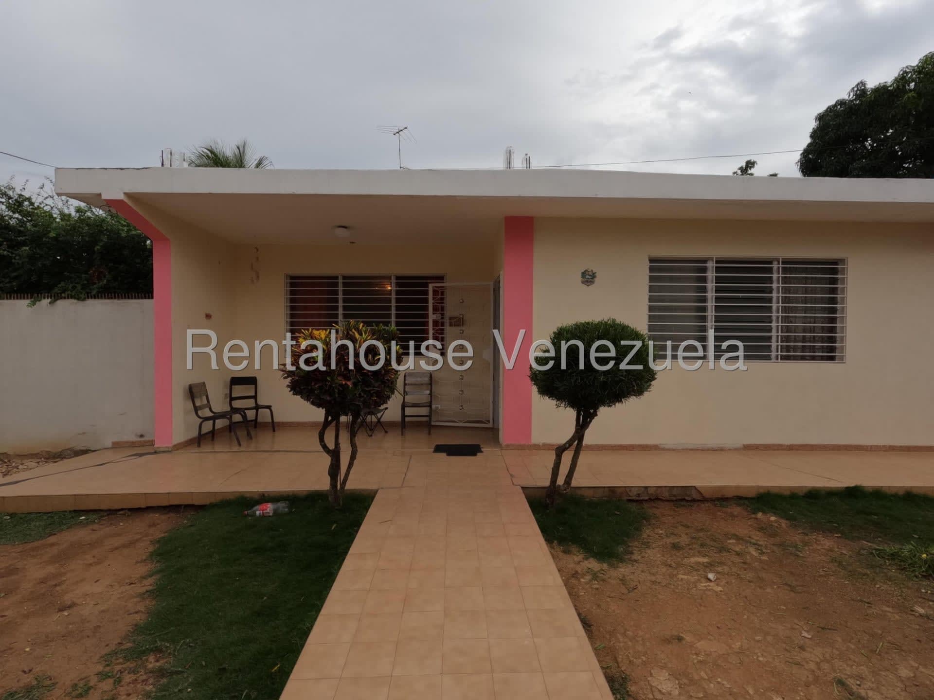 Casa en venta en Barquisimeto (Parroquia El Cuji), foto 1 de 12