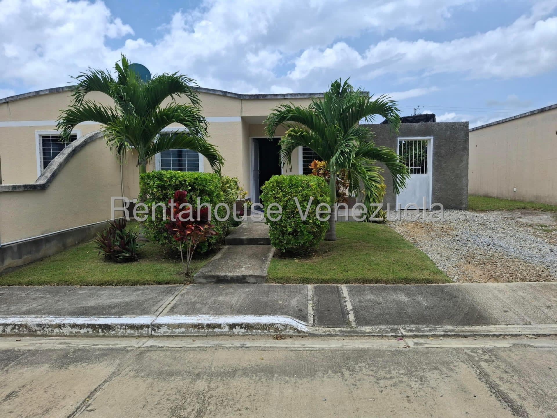 Casa en venta en Yaritagua (La Ensenada), foto 2 de 12