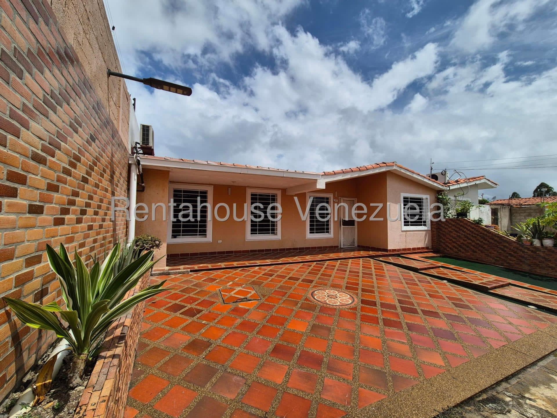 Casa en venta en Cabudare (Hacienda Yucatan), foto 2 de 12