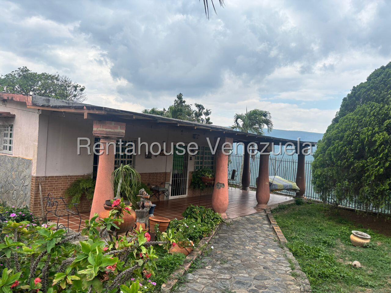 Casa en venta en Barquisimeto (Parroquia Concepcion), foto 1 de 12