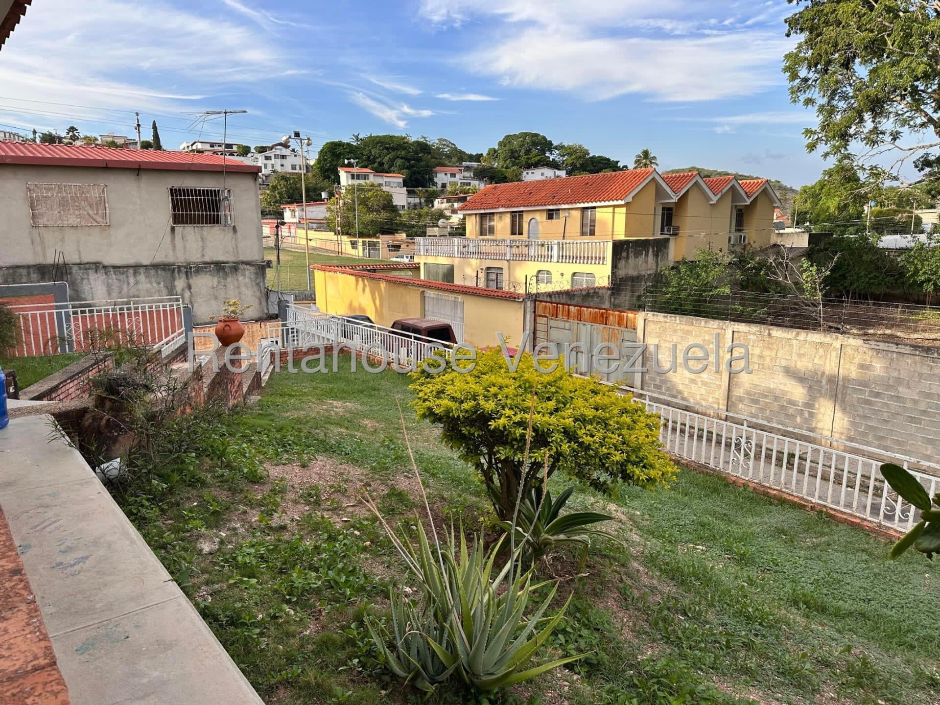 Casa en venta en Barquisimeto (Zona Este), foto 2 de 12