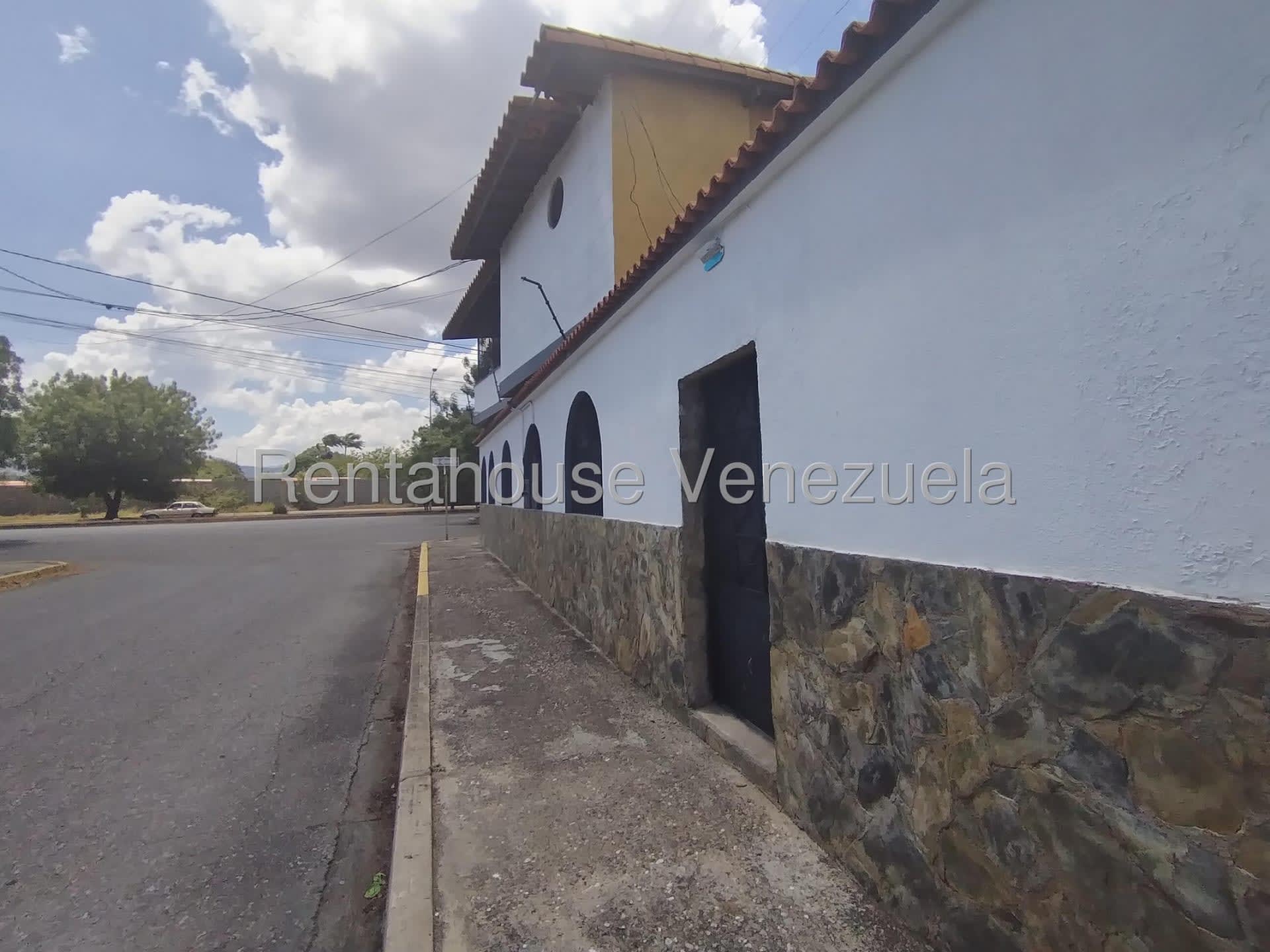 Casa en venta en Barquisimeto (Zona Oeste), foto 2 de 12
