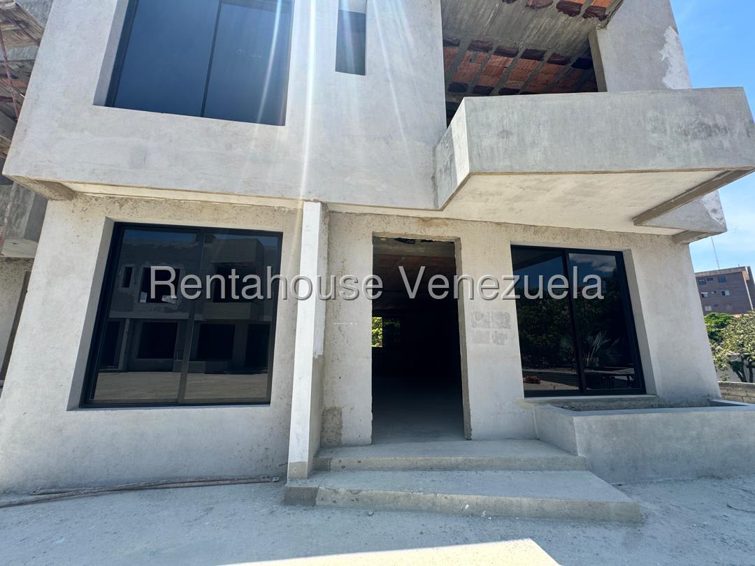 Casa en venta en Barquisimeto (El Pedregal), foto 2 de 12