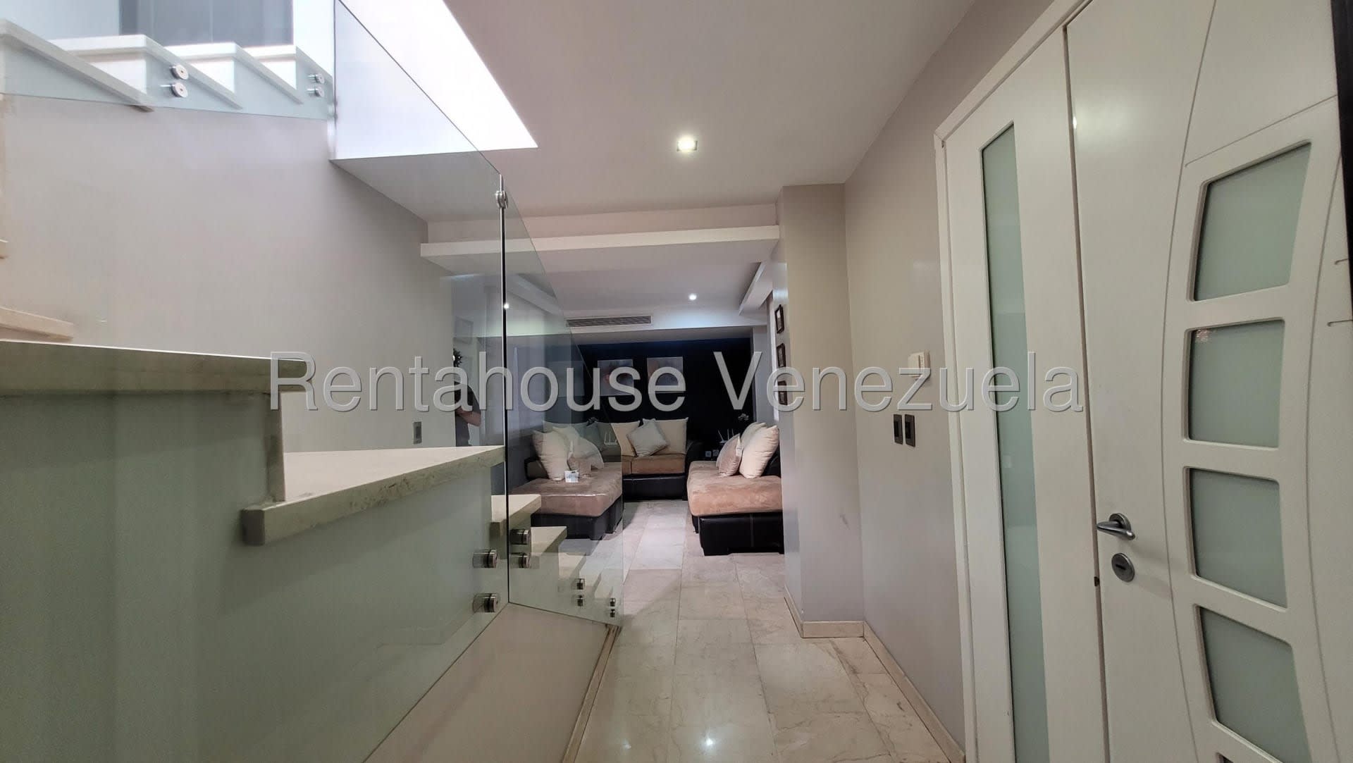 Casa en venta en Barquisimeto (Ciudad Roca), foto 2 de 12