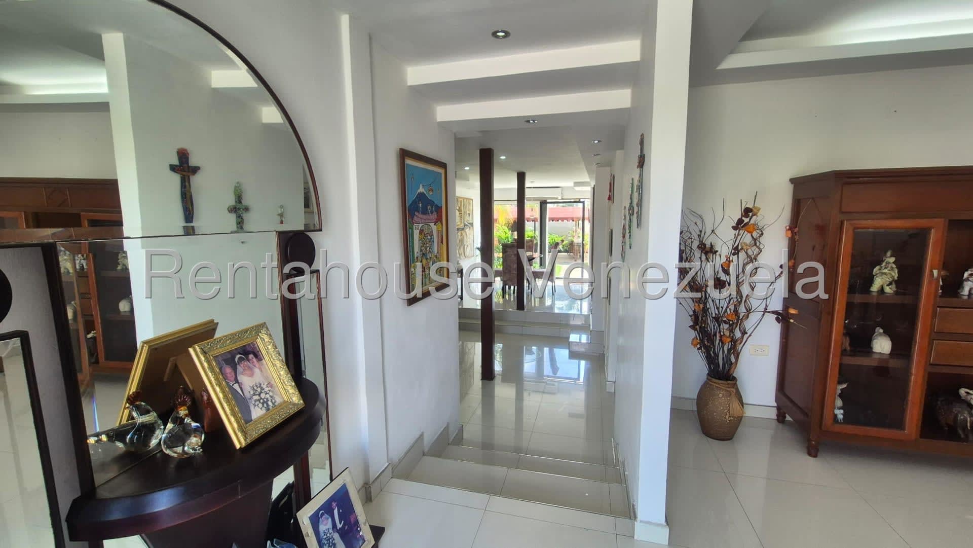 Casa en venta en Barquisimeto (Zona Este), foto 2 de 12