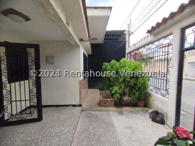 Casa en venta en Barquisimeto (Parroquia Concepcion), foto 2 de 12