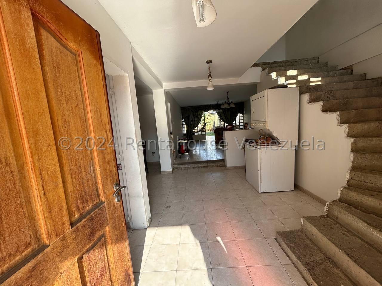 Casa en venta en Barquisimeto (El Pedregal), foto 2 de 12
