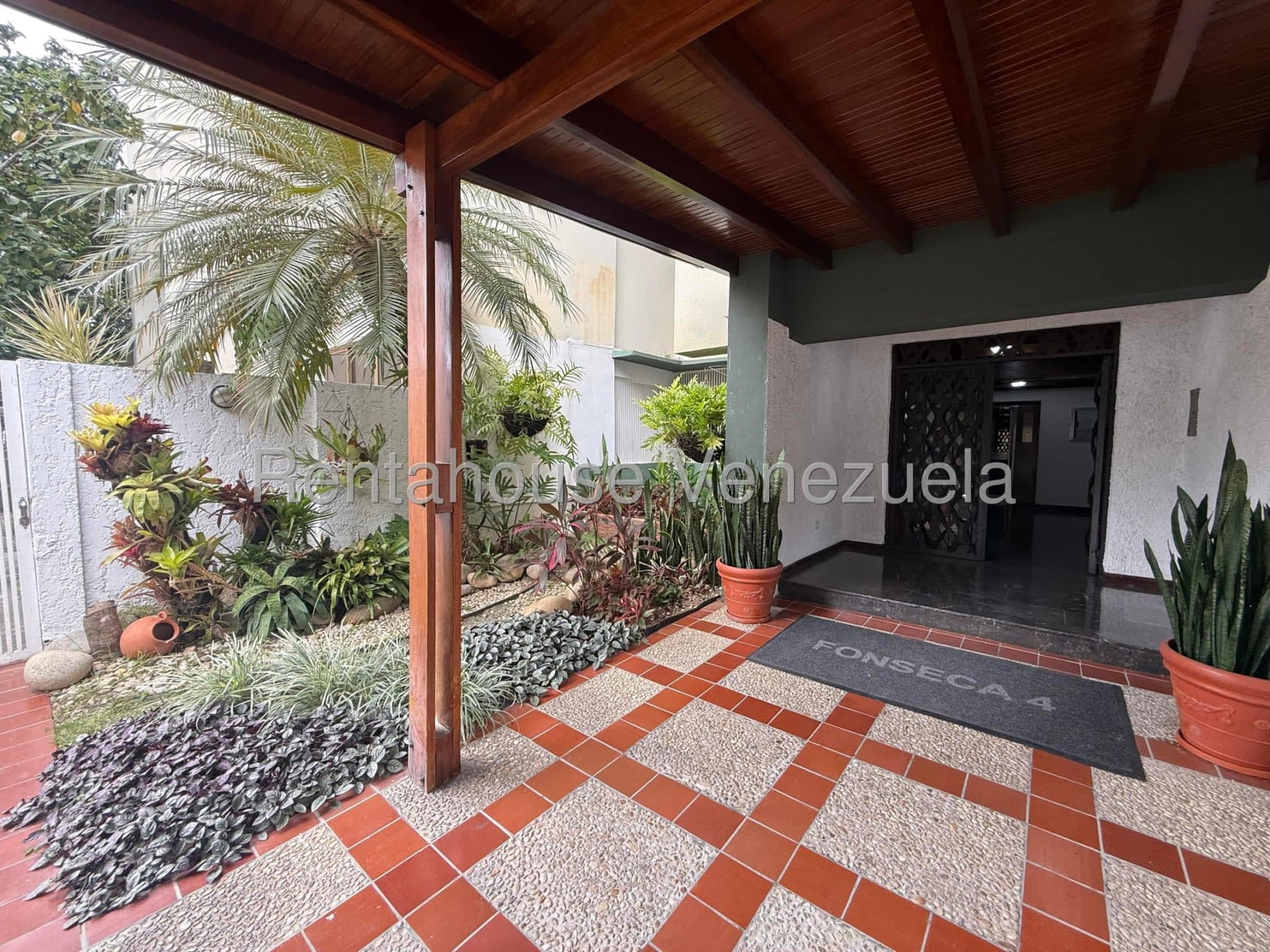 Apartamento en venta en Caracas (Santa Rosa de Lima), foto 2 de 12