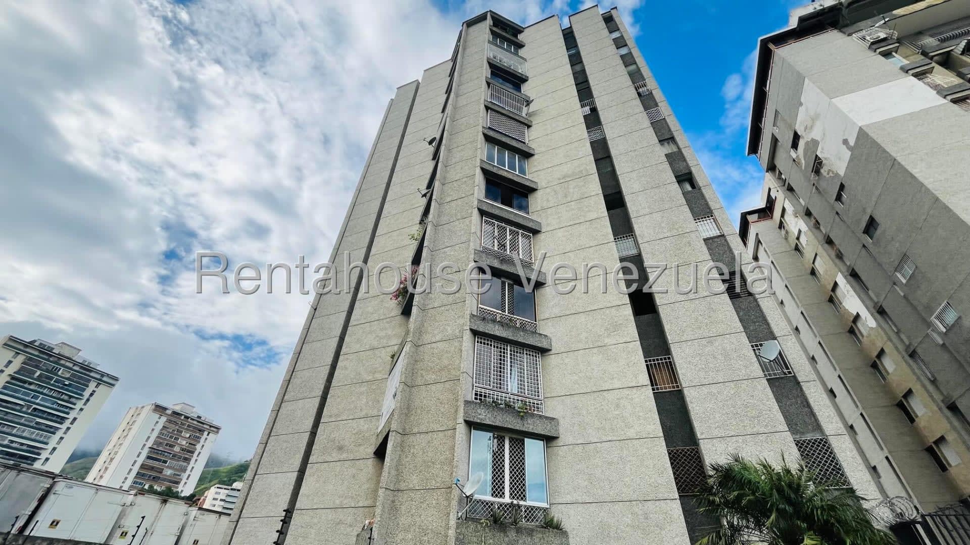 Apartamento en venta en Caracas (La Urbina), foto 1 de 12