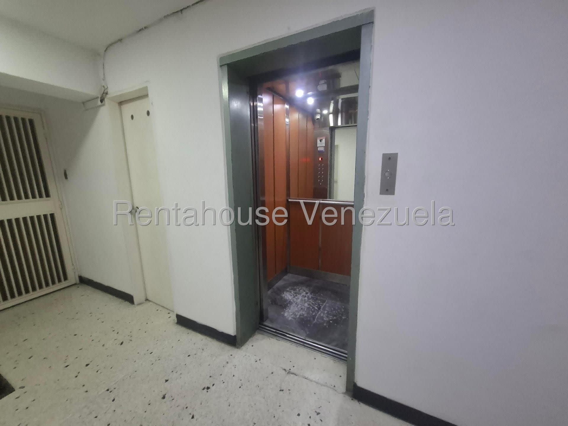 Apartamento en venta en Caracas (El Paraiso), foto 5 de 12