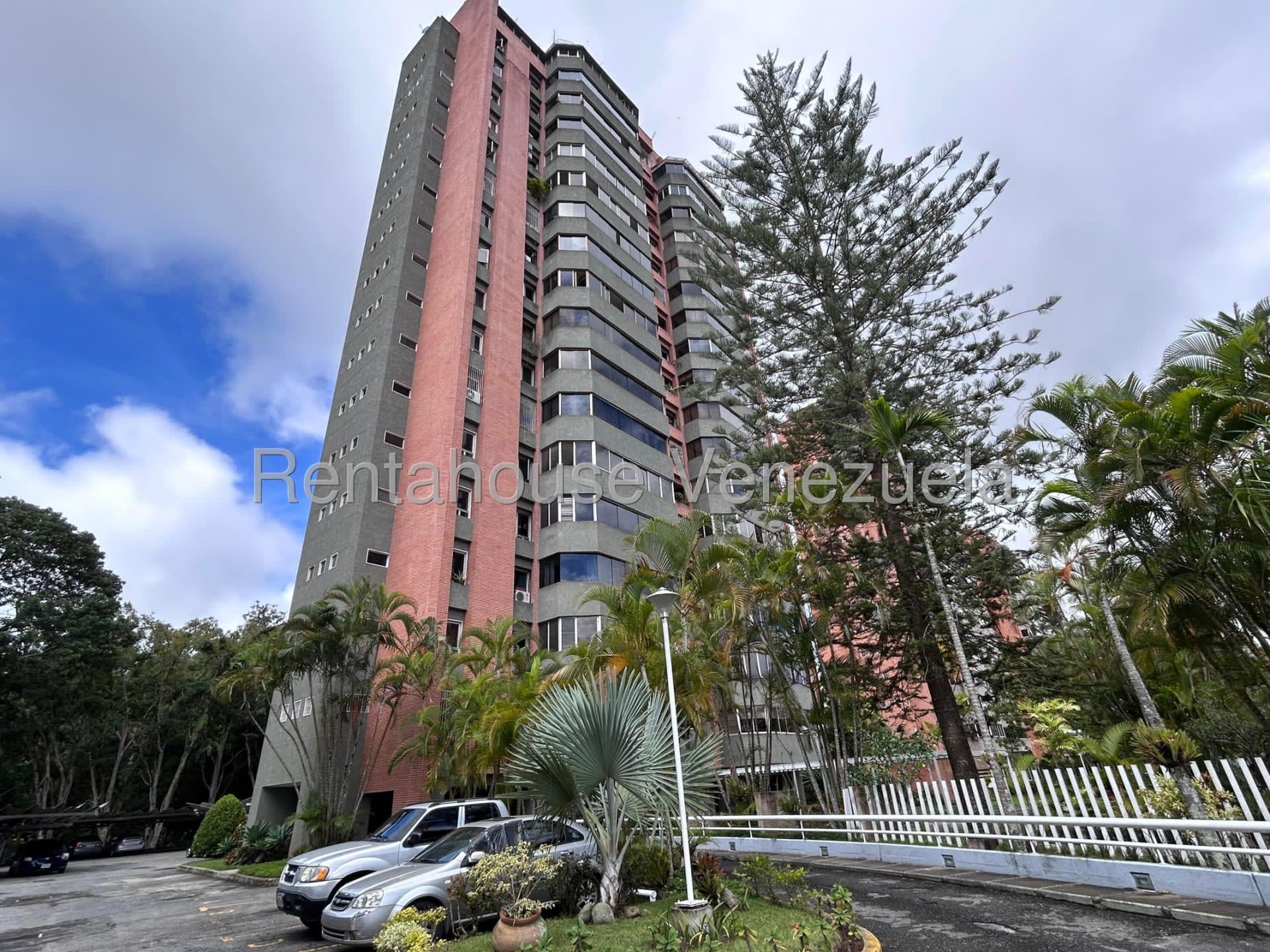 Apartamento en venta en Caracas (Los Naranjos del Cafetal), foto 1 de 12